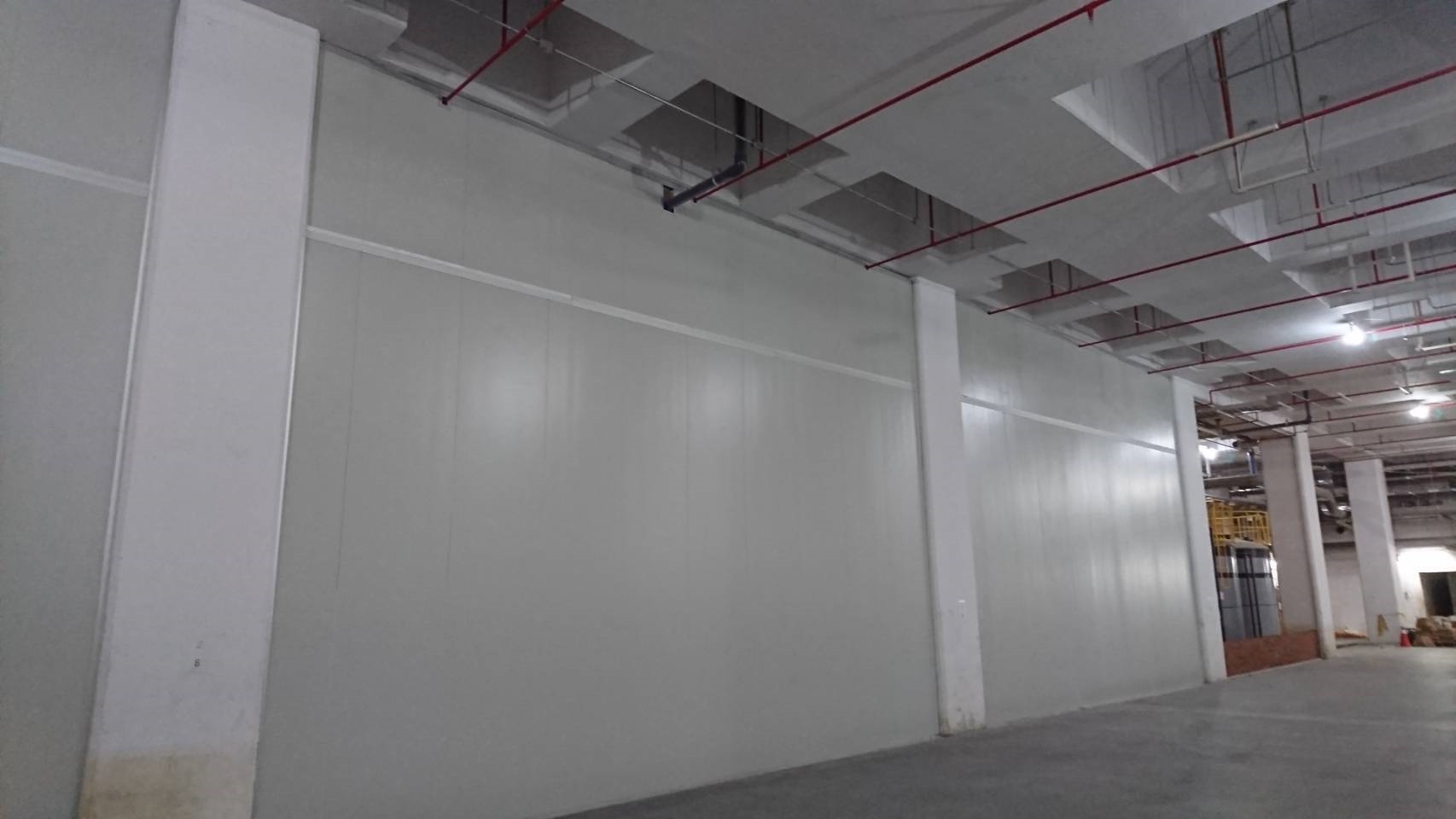 Construction of storage rooms, mezzanines and partitions
